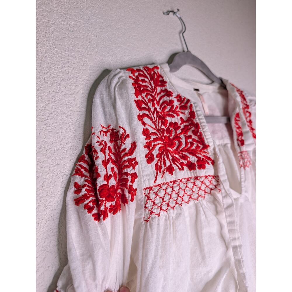 Free People Embroidered Peasant Blouse M Boho Floral Coquette Vacation Beach - Picture 3 of 7